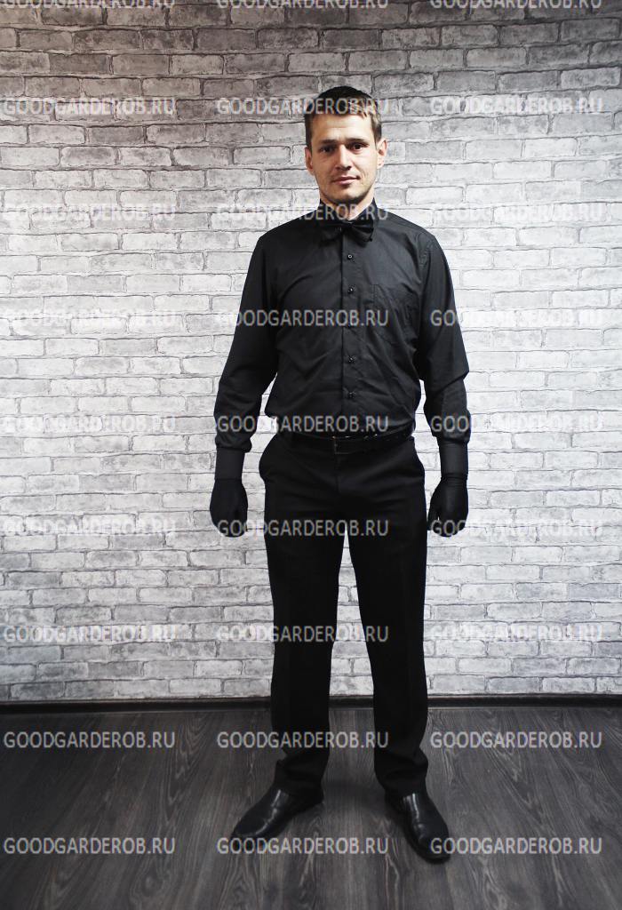 Гардеробщик - форма одежды: чёрная рубашка,черные брюки + бабочка + чёрные перчатки